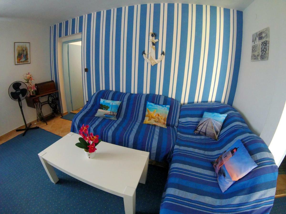 פריבלאקה Apartments Romantica Sabunike מראה חיצוני תמונה